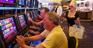 Roulette and Baccarat table layouts at oregon 03 Jewels of Prosperity